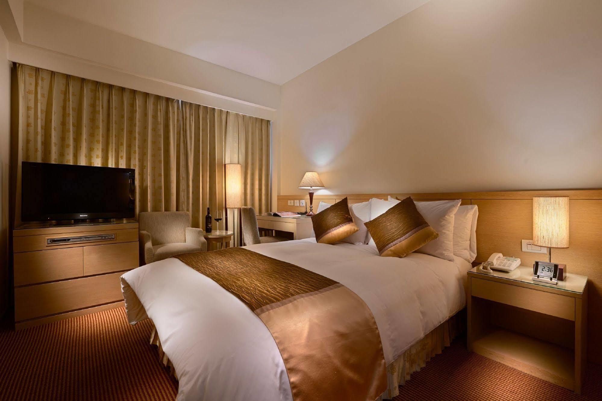 Gala Hotel Taipei Exterior photo
